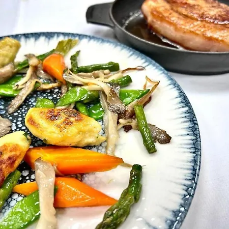 Restaurant La Charrue ホテル